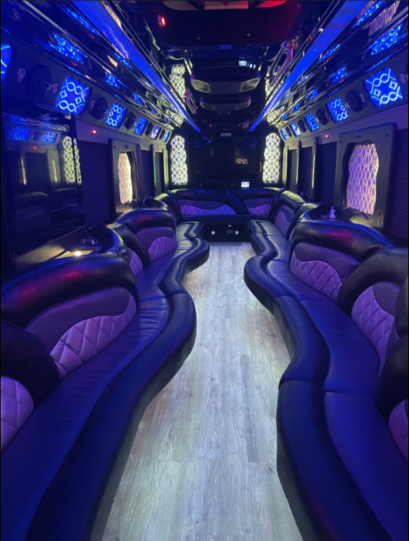 Club On Wheels party bus - Photo 2