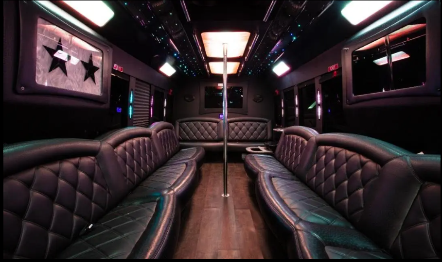 Limo luxury white party bus - Photo 2