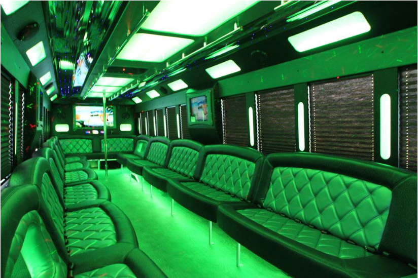 White Tiffany party bus - Photo 3