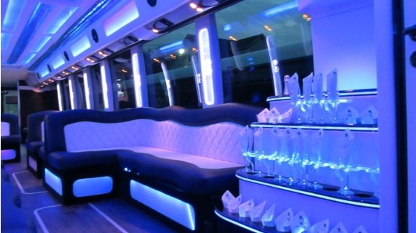 mERCEDES sETRA PARTY BUS FOR 60 PASS - Photo 4