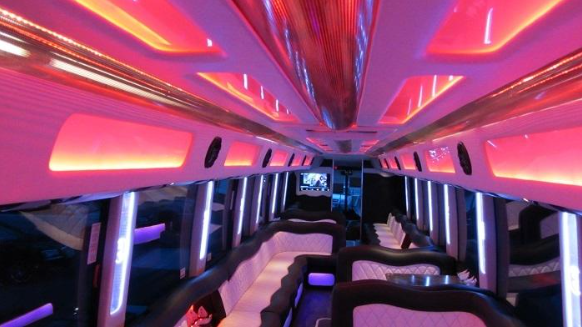 mERCEDES sETRA PARTY BUS FOR 60 PASS - Photo 7