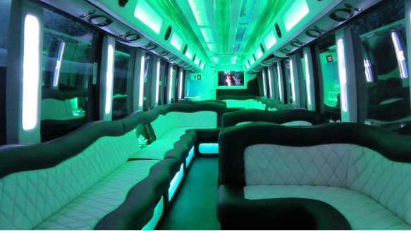 mERCEDES sETRA PARTY BUS FOR 60 PASS - Photo 9