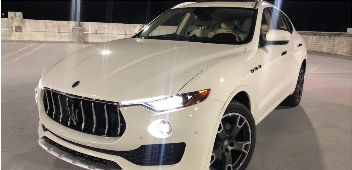 Audi A8 L Sedan 2-pass 3 bags