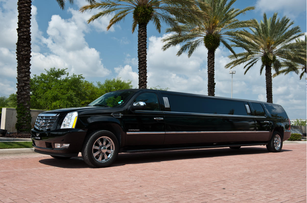 Cadillac Escalade Stretch black