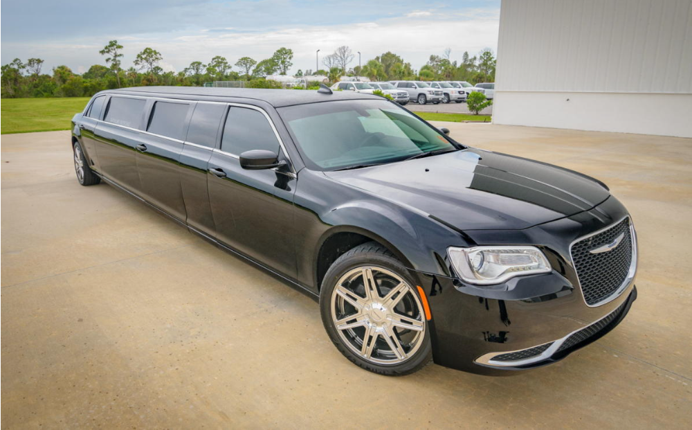 Chrysler 300 stretch black