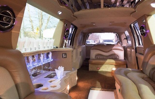 Luxury Lincoln Navegator Stretch white - Photo 3