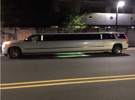 Luxury Lincoln Navegator Stretch white - Photo 4