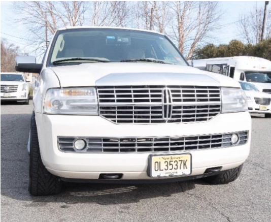 Luxury Lincoln Navegator Stretch white - Photo 8